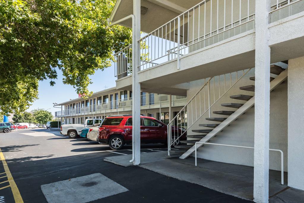 Motel 6-Reno, Nv - Virginia Plumb Extérieur photo