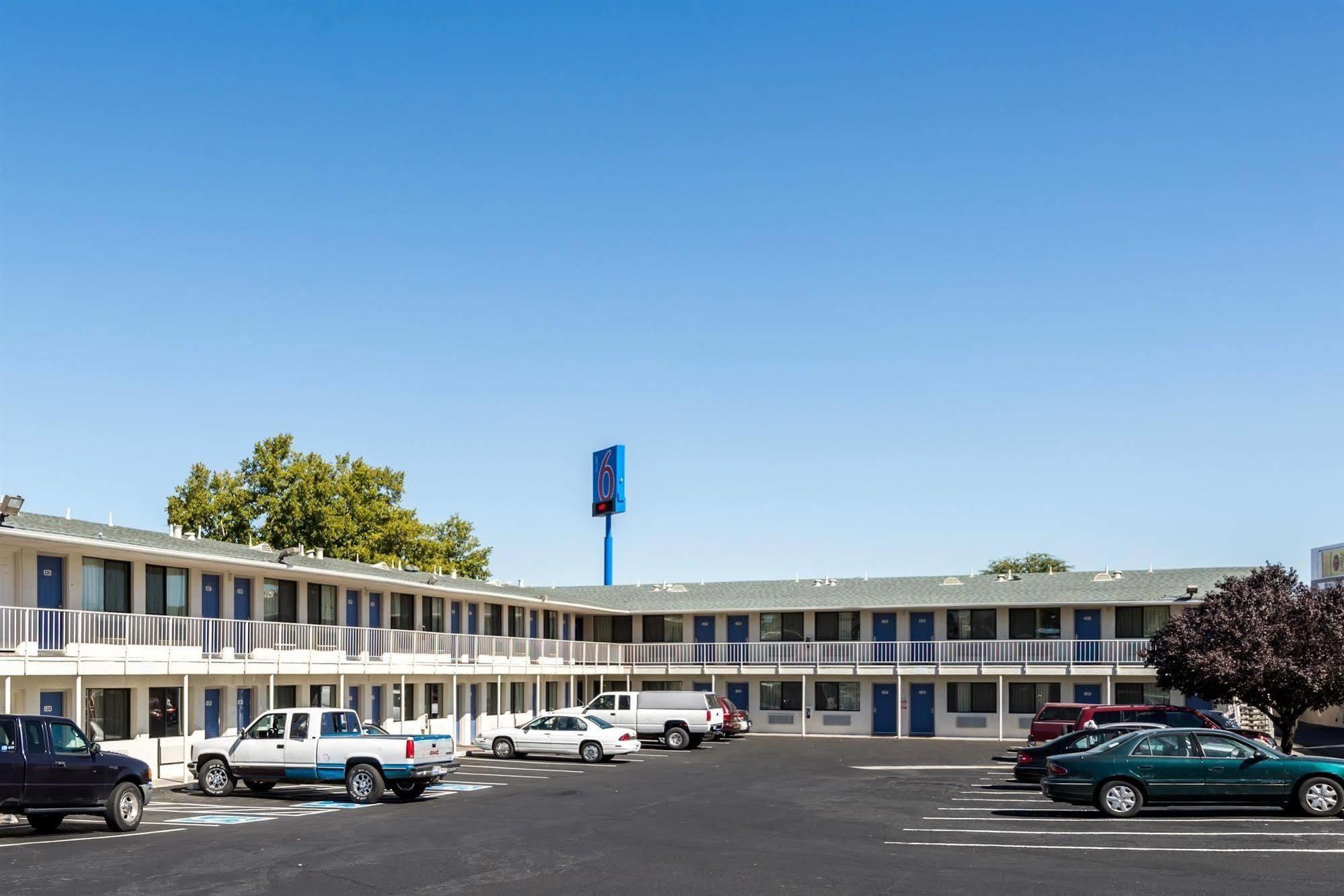 Motel 6-Reno, Nv - Virginia Plumb Extérieur photo